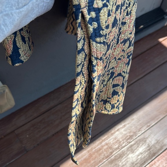 Floral Patterned long Coat - Picture 6 of 10